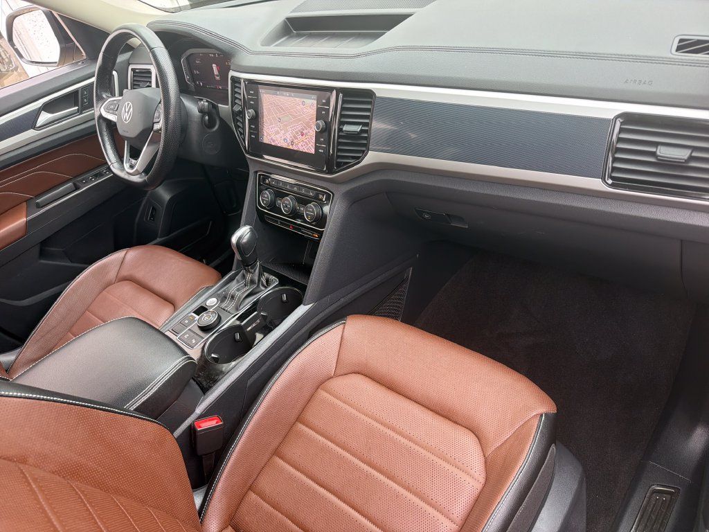 Used 2023 Volkswagen Atlas SEL Premium AWD/4WD image 31
