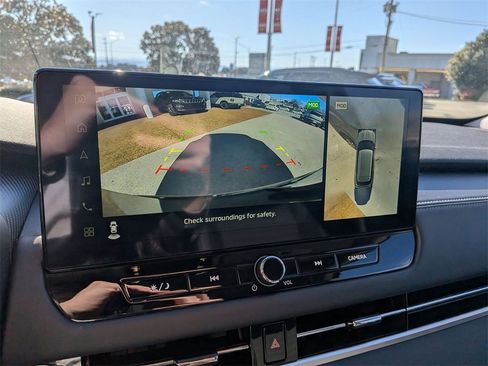 Used 2025 Mitsubishi Outlander SE image 19