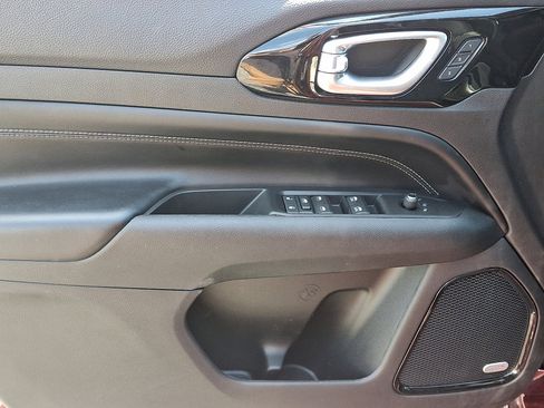 Used 2022 Jeep Compass High Altitude image 22