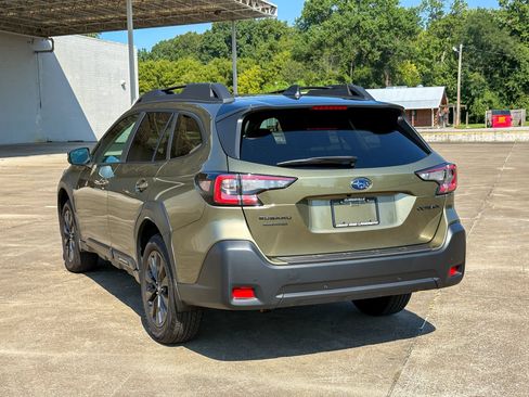 Used 2025 Subaru Outback Onyx Edition w/ Popular Package #2 AWD/4WD image 8