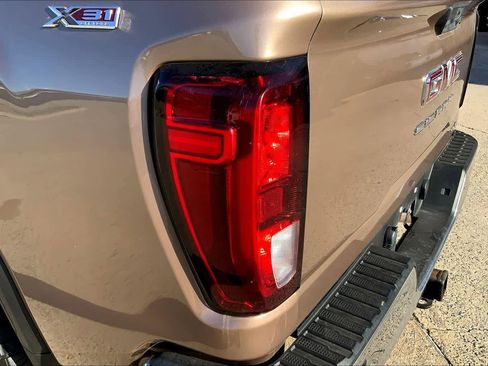 Used 2023 GMC Sierra 2500 SLE w/ X31 Off-Road Package image 26