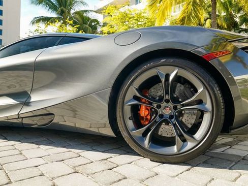 Used 2018 McLaren 720S Performance image 18