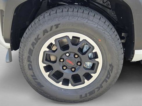 New 2026 Toyota 4Runner TRD Off-Road Premium AWD/4WD image 10
