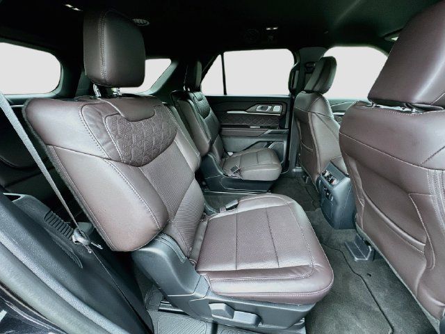 Used 2026 Ford Explorer Platinum w/ LUX Leather Package AWD/4WD image 31