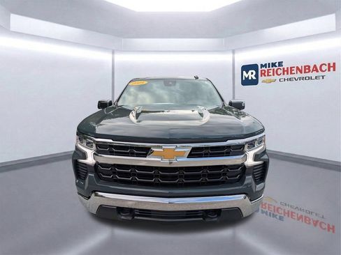 Used 2025 Chevrolet Silverado 1500 LT AWD/4WD image 9