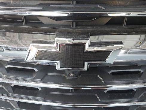 New 2027 Chevrolet Traverse LT w/ Driver Confidence Package FWD image 30