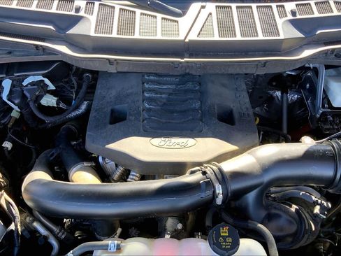 Certified 2023 Ford F150 Platinum w/ Equipment Group 701A High image 32