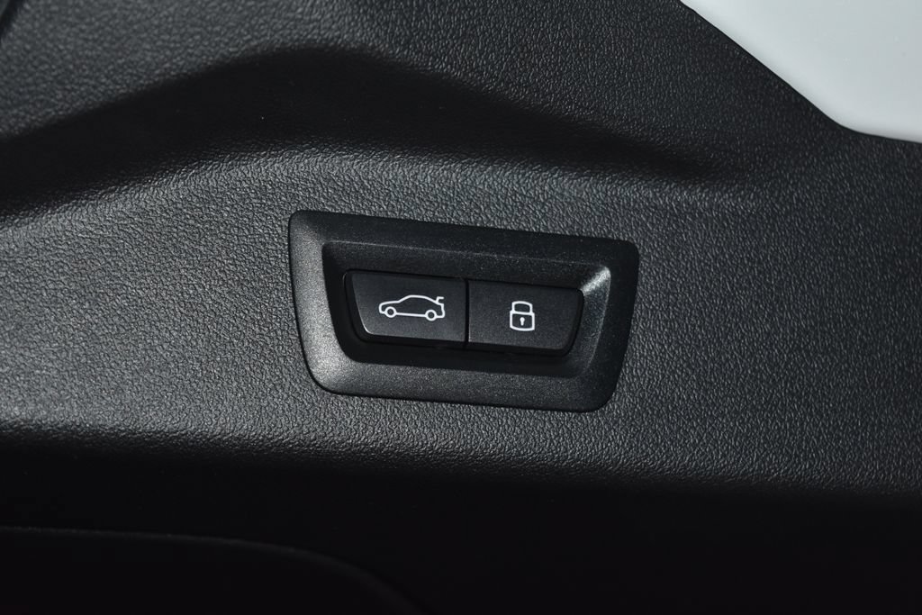 Used 2025 BMW X7 M60i AWD/4WD image 35