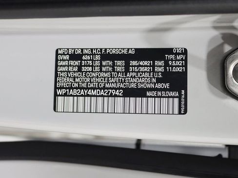 Used 2021 Porsche Cayenne S image 41