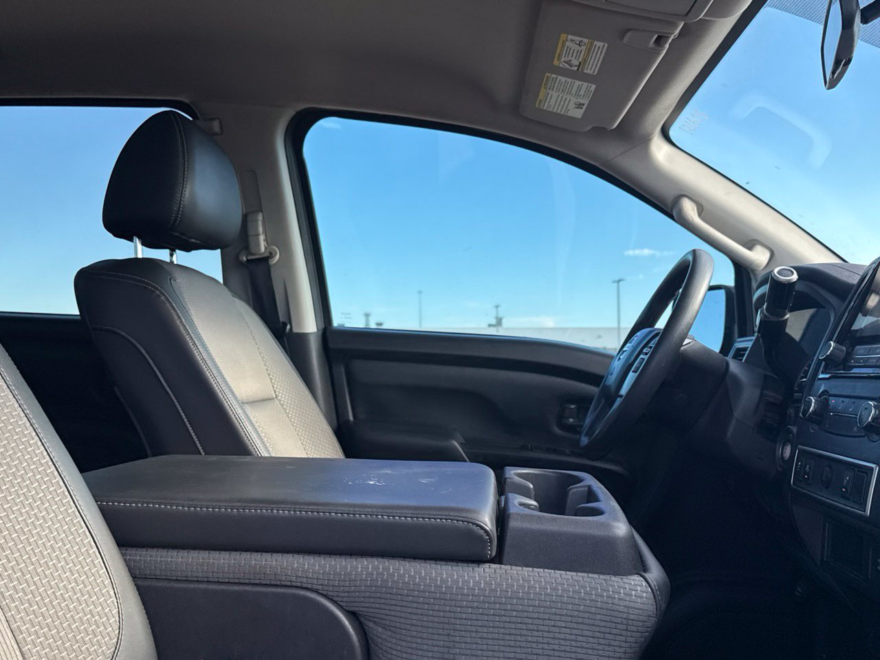 Used 2021 Nissan Titan S w/ S Utility Package RWD image 36
