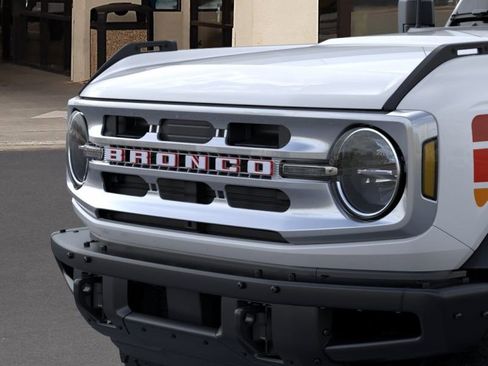 New 2025 Ford Bronco Big Bend w/ Black Diamond Package AWD/4WD image 19
