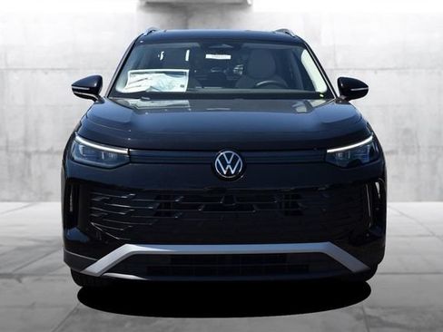 New 2026 Volkswagen Tiguan SE FWD image 4