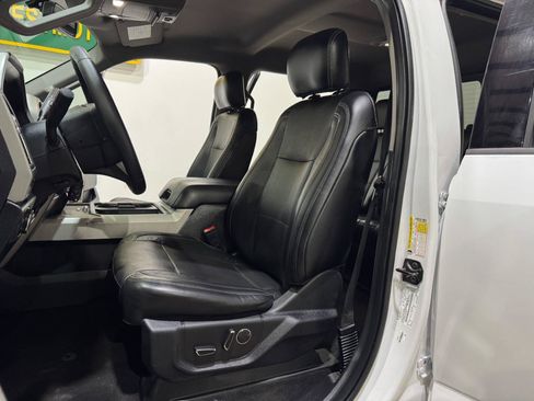 Used 2018 Ford F250 Lariat w/ Chrome Package AWD/4WD image 12
