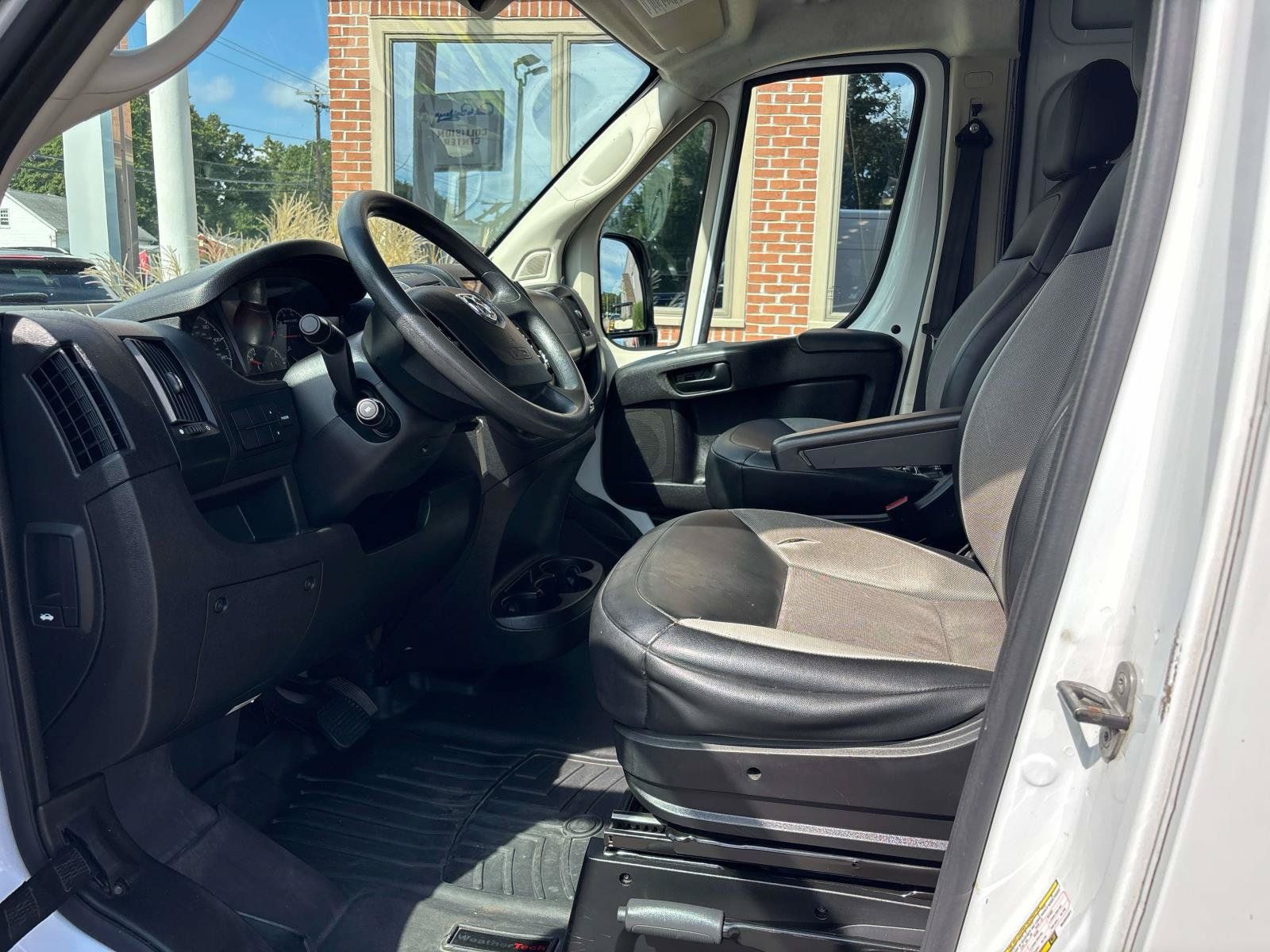 Used 2021 RAM ProMaster 2500 FWD image 8