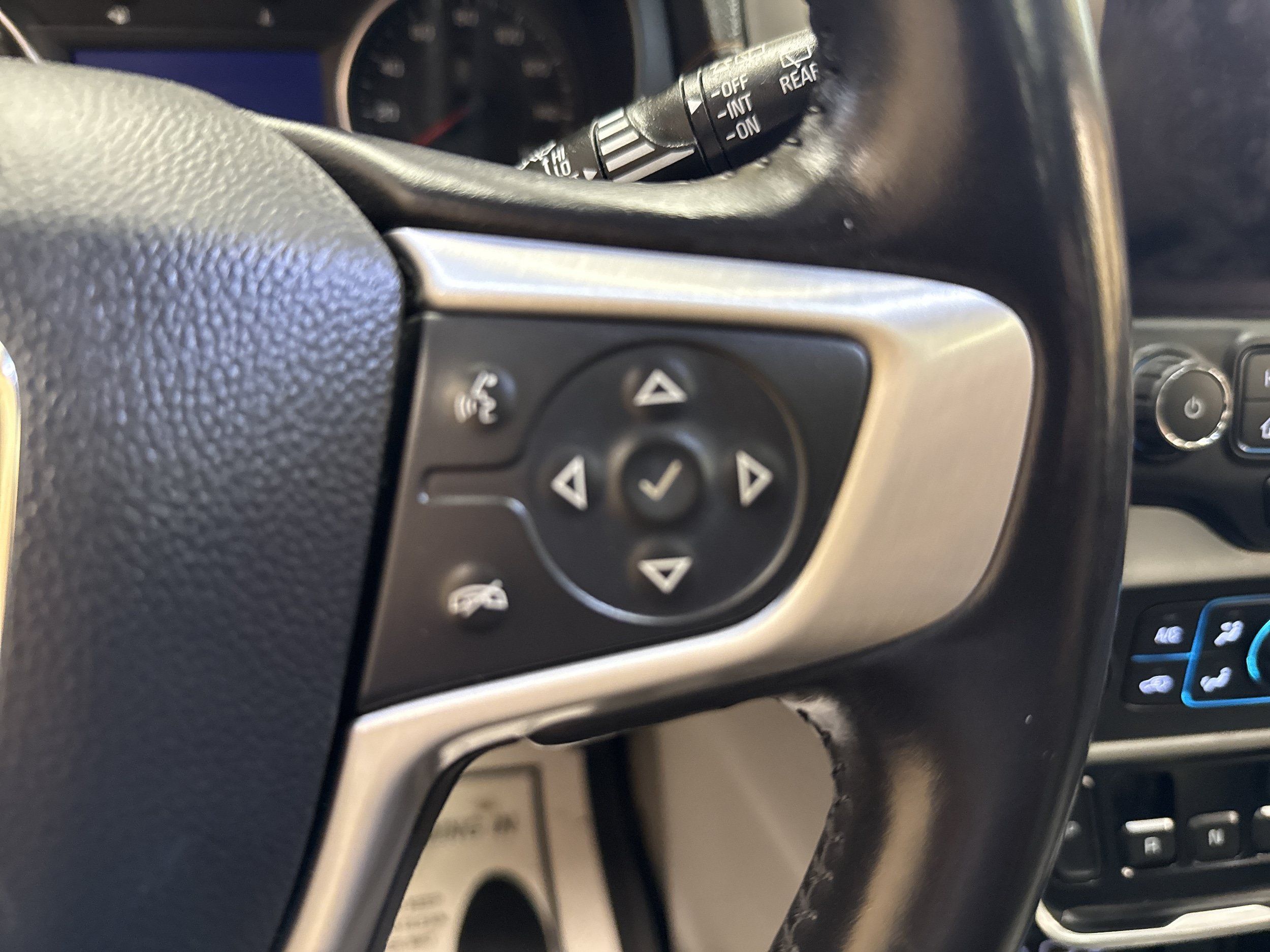 Used 2021 GMC Terrain SLT AWD/4WD image 29