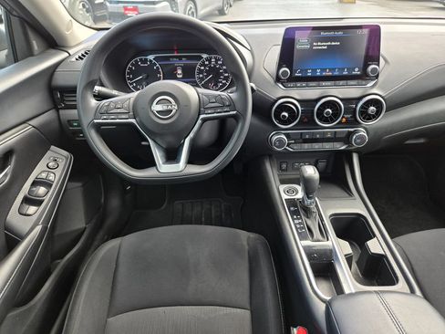 Used 2024 Nissan Sentra SV FWD image 18