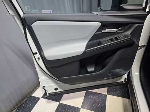 New 2026 Subaru Solterra Premium image 16