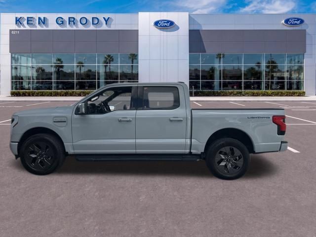 Used 2023 Ford F150 Lightning Lariat AWD/4WD image 4