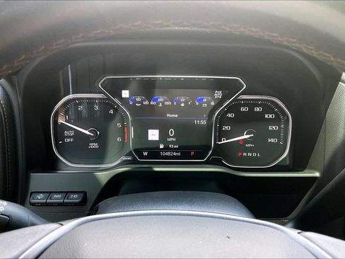 Used 2021 GMC Sierra 1500 AT4 w/ AT4 Value Package AWD/4WD image 2