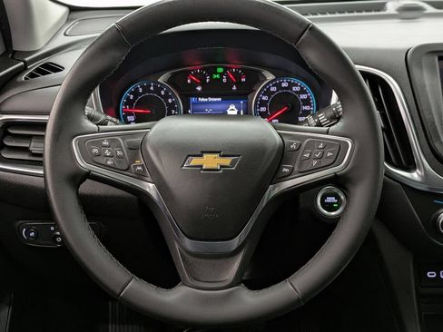 Used 2024 Chevrolet Equinox LT AWD/4WD image 30