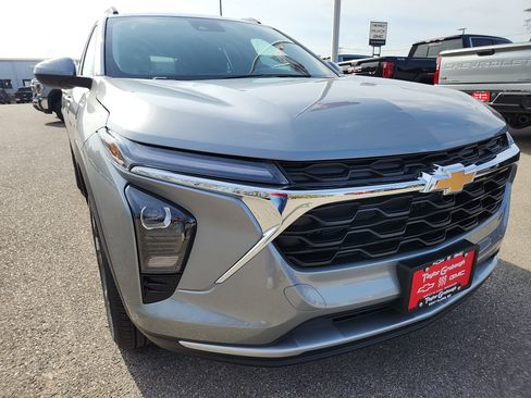 New 2026 Chevrolet Trax LT image 11