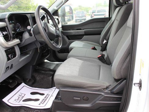 Used 2023 Ford F350 Lariat AWD/4WD image 8