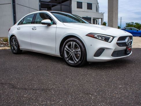 Used 2020 Mercedes-Benz A 220 4MATIC image 3