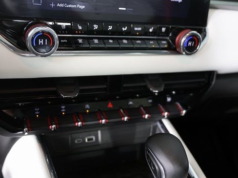 Used 2023 GMC Canyon AT4X w/ Edition 1 image 18