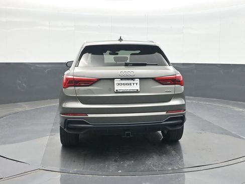 Used 2021 Audi Q3 2.0T Premium w/ Convenience Package AWD/4WD image 17
