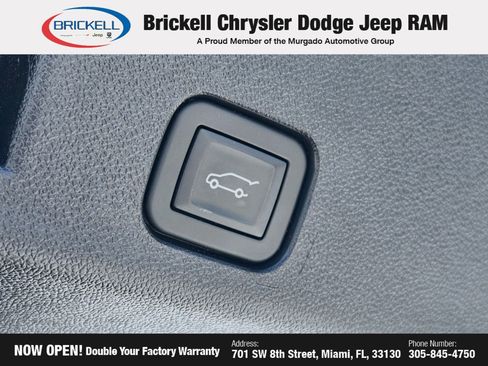 Used 2025 Chevrolet Traverse Z71 AWD/4WD image 13