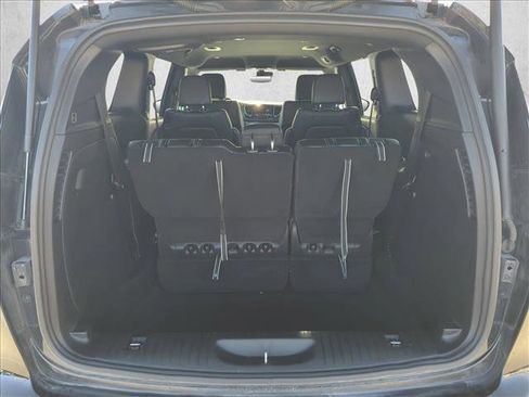 Used 2025 Chrysler Pacifica Select image 6