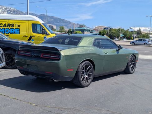 Used 2019 Dodge Challenger R/T Scat Pack w/ Plus Package RWD image 4