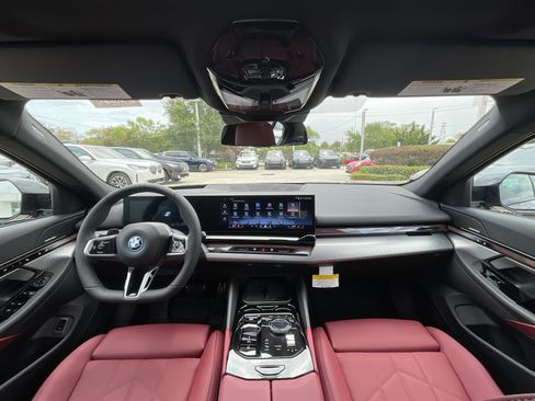 New 2026 BMW i5 eDrive40 w/ M Sport Package RWD image 12