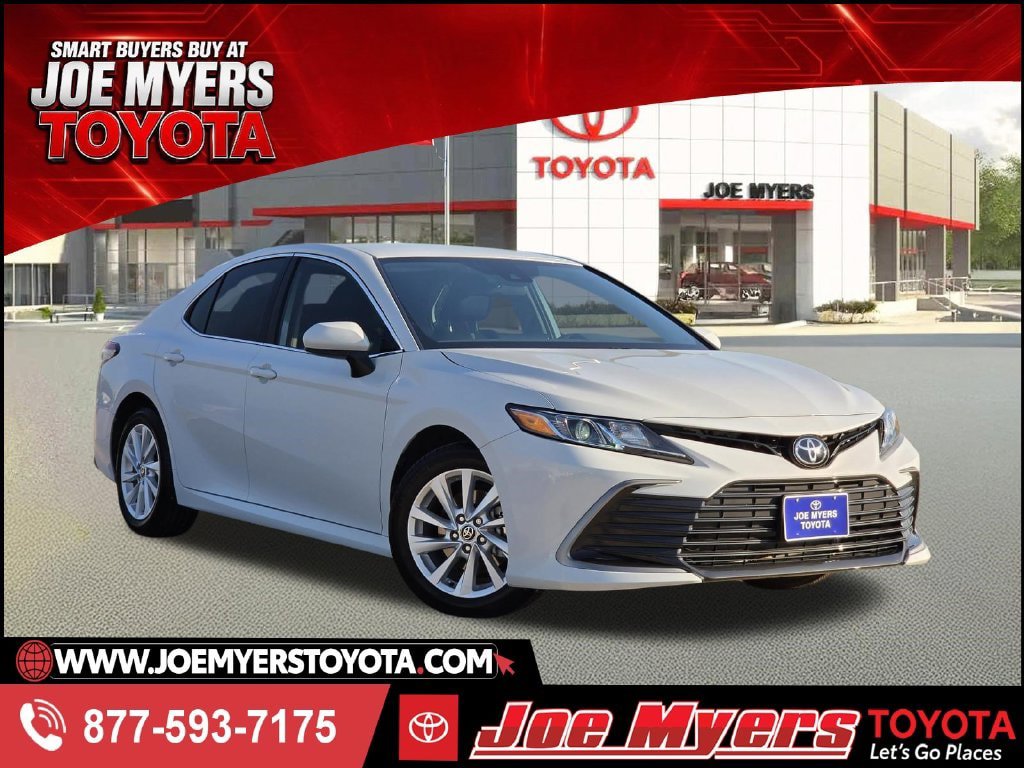 Used 2024 Toyota Camry LE FWD image 1