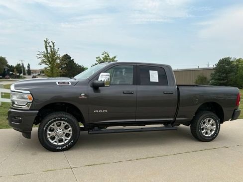 Used 2024 RAM 2500 Laramie AWD/4WD image 1