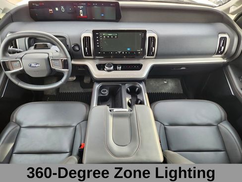 Used 2025 Ford Expedition Active image 14