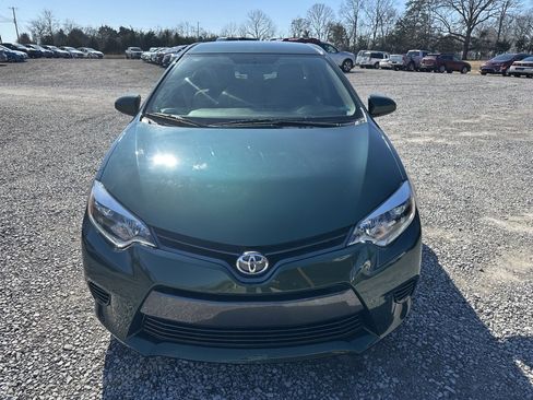 Used 2015 Toyota Corolla LE image 2
