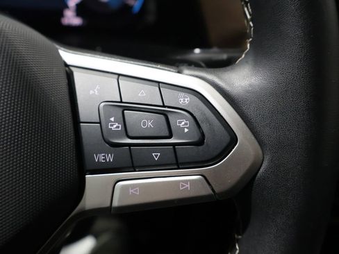 Used 2024 Volkswagen Atlas SE image 33