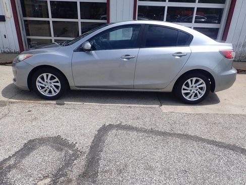 Used 2012 MAZDA MAZDA3 i Touring FWD image 15