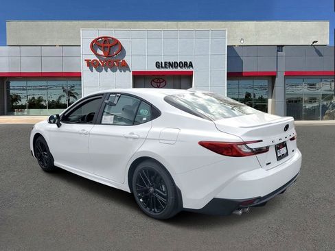 New 2026 Toyota Camry SE FWD image 5