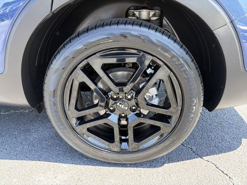 Used 2024 Kia Telluride EX X-Line AWD/4WD image 18