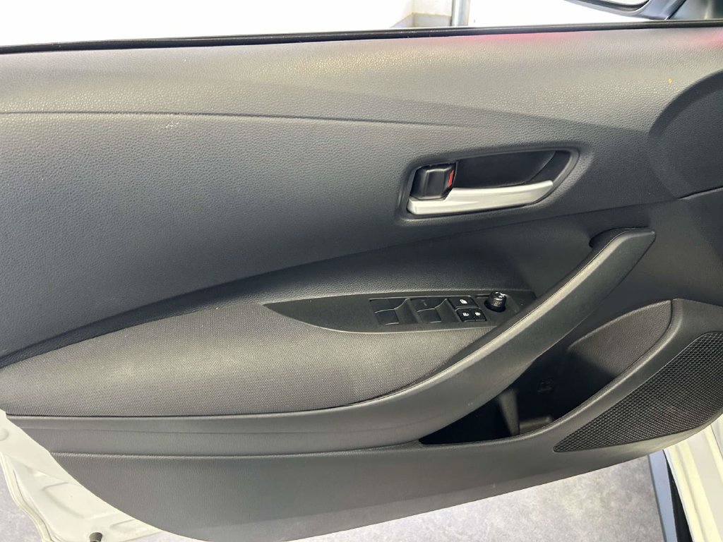 Used 2026 Toyota Corolla SE FWD image 16