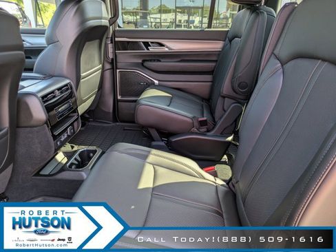 New 2026 Jeep Grand Wagoneer 2WD image 15