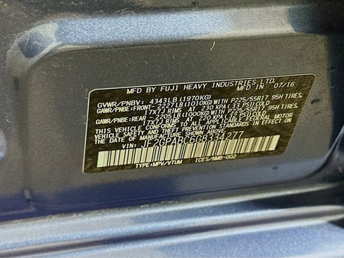 Used 2016 Subaru Crosstrek 2.0i Premium w/ Moonroof Package AWD/4WD image 31