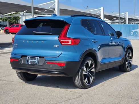 Used 2023 Volvo XC40 B5 Ultimate w/ Protection Package Premier AWD/4WD image 5