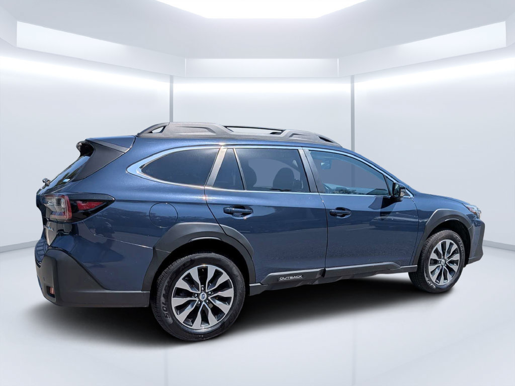 Used 2023 Subaru Outback Limited AWD/4WD image 3