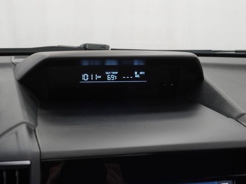 Used 2023 Subaru Crosstrek 2.0i Premium image 28