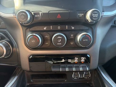 Used 2020 RAM 1500 Big Horn AWD/4WD image 21