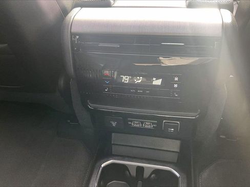 New 2026 Jeep Grand Wagoneer Limited AWD/4WD image 18