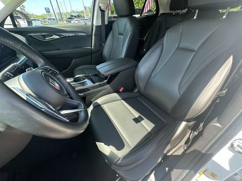 Used 2024 Buick Envision Preferred AWD/4WD image 19